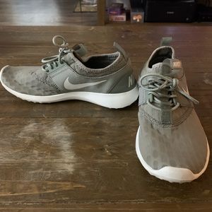 Nike Juvenate Women’s Size 6